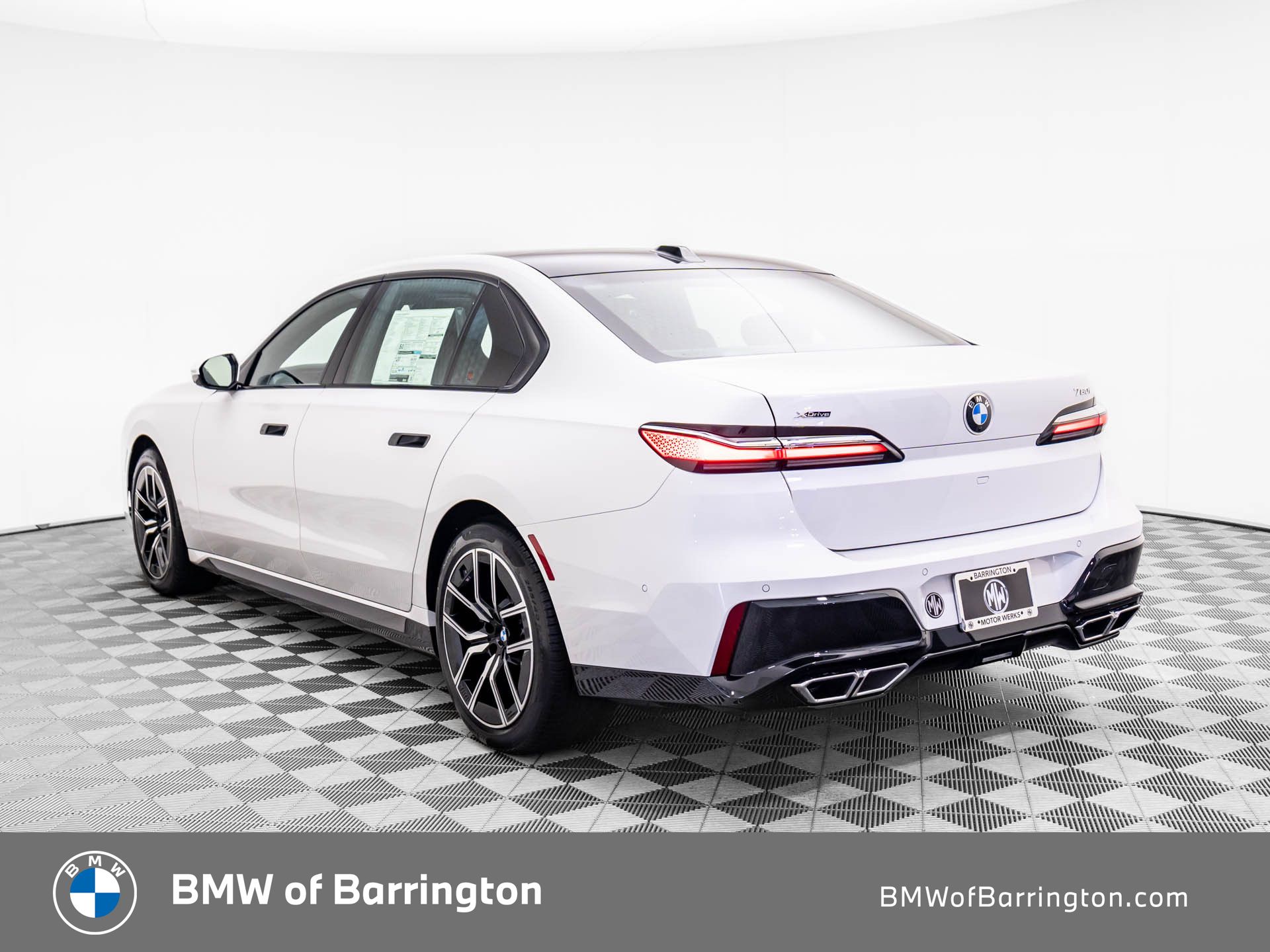 New 2025 Mineral White Metallic BMW 760i xDrive image 3