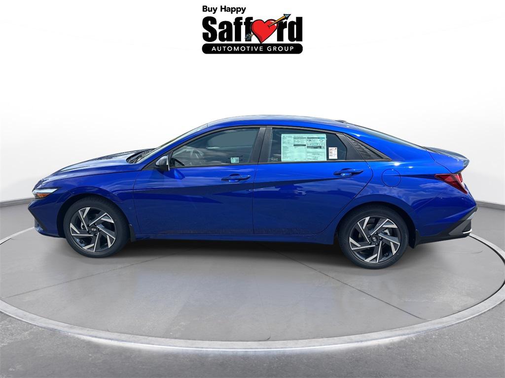 2025 Hyundai Elantra SEL Sport photo 4