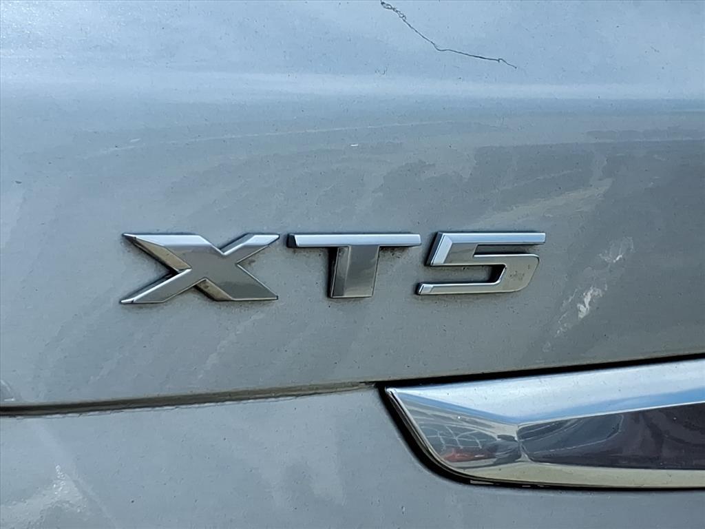 2018 Cadillac XT5 Luxury photo 7