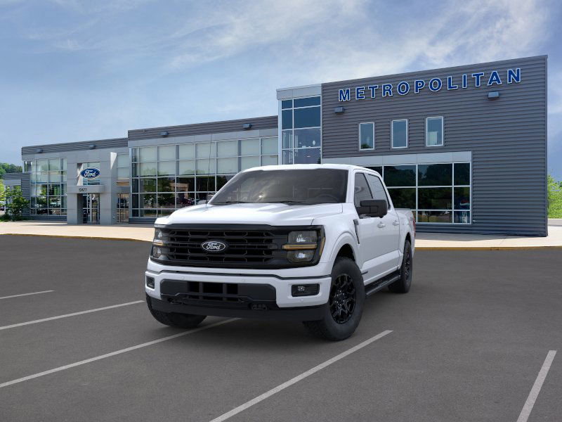 2025 Ford F-150 XLT photo 2