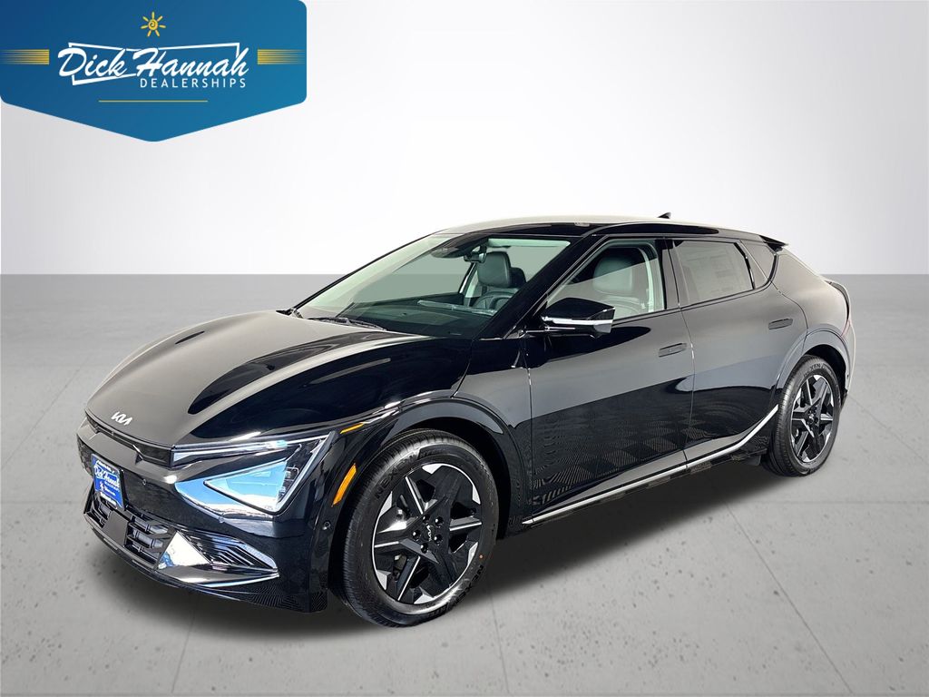 2025 Kia EV6 Wind's photo