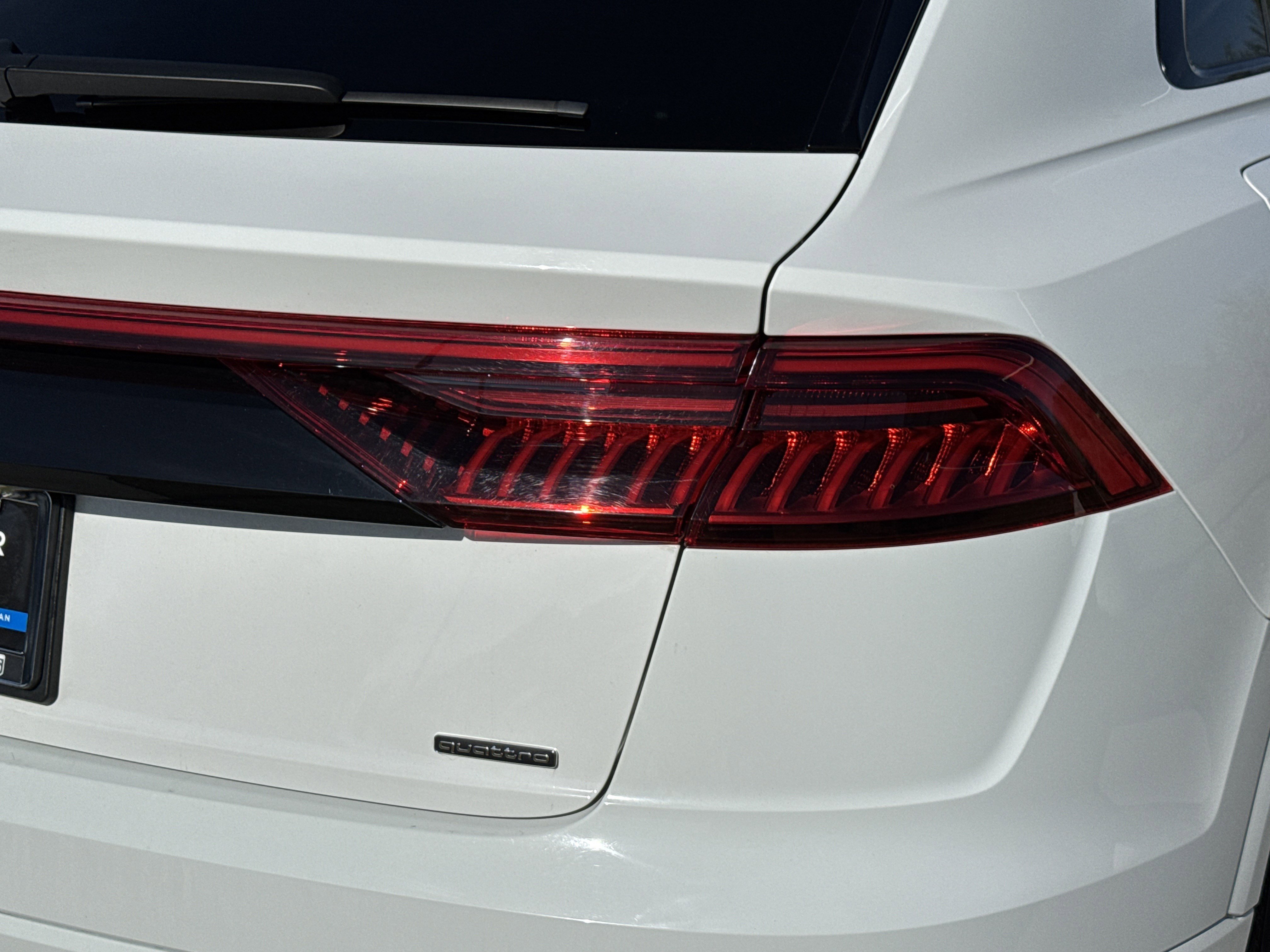 2021 Audi Q8 Premium photo 3