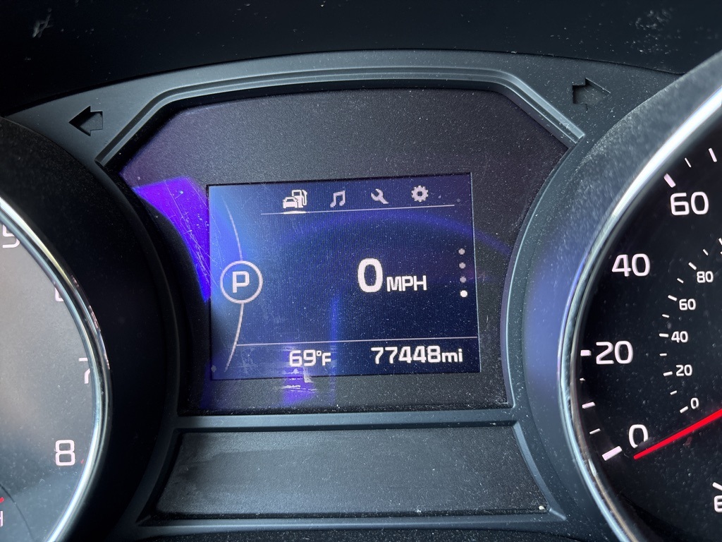 2017 Kia Sedona LX photo 15