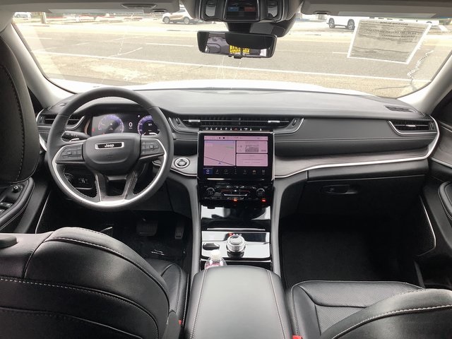 2023 Jeep Grand Cherokee Limited photo 4