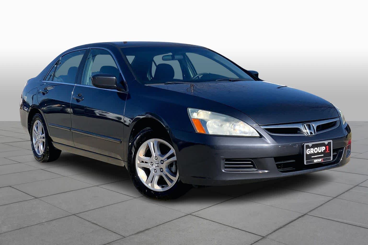 Used 2007 Honda Accord SE with VIN 1HGCM56337A196165 for sale in Sugar Land, TX