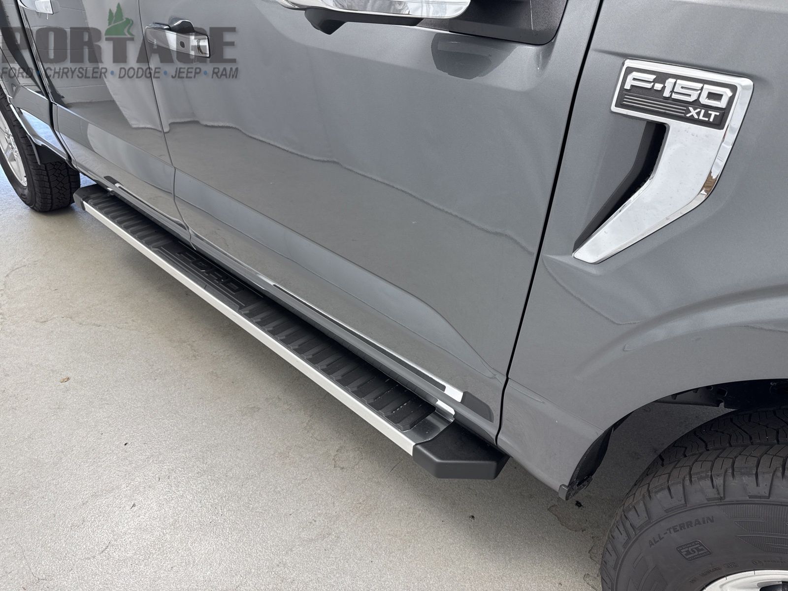 2025 Ford F-150 XLT photo 2