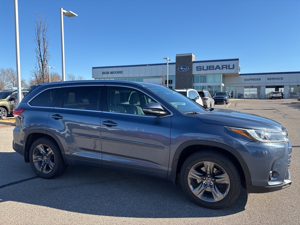 2017 Toyota Highlander Limited Platinum