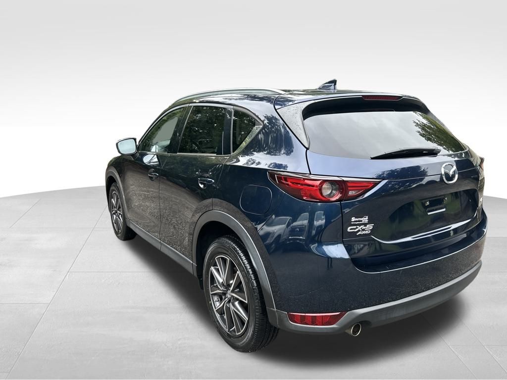 2017 Mazda CX-5 Grand Touring Select photo 3