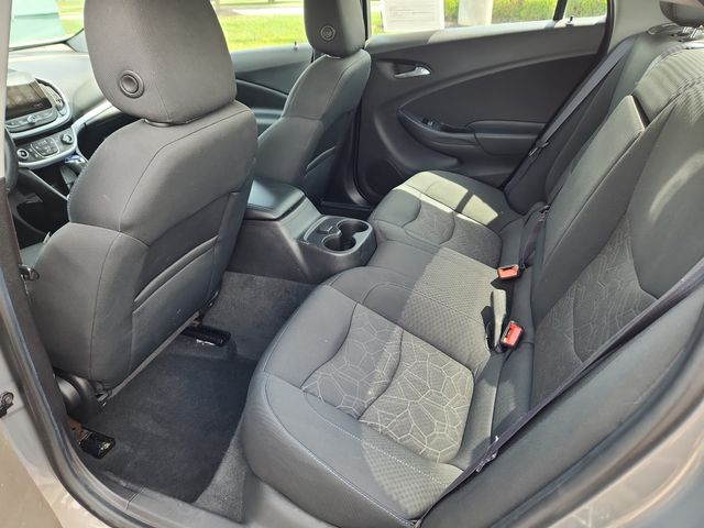 2017 Chevrolet Volt LT photo 19