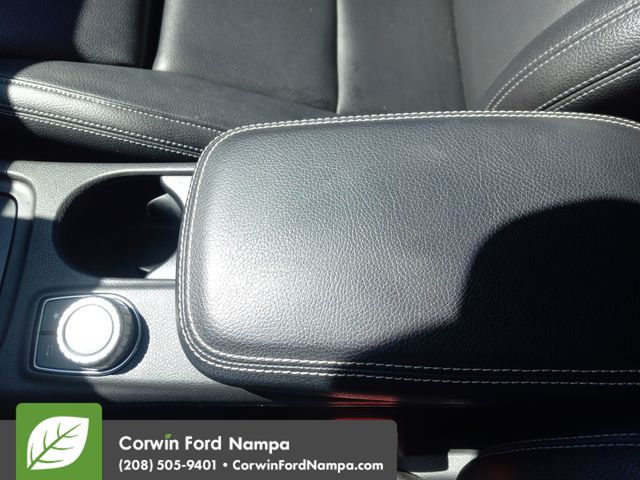 2016 Mercedes Benz CLA 250 photo 18