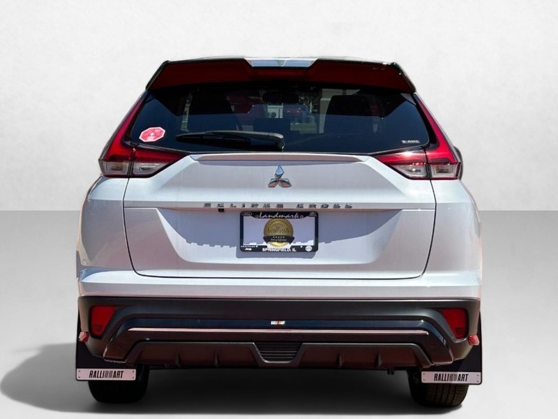 2024 Mitsubishi Eclipse Cross Ralliart photo 6