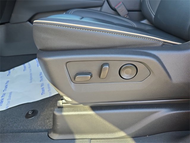 2025 Chevrolet Suburban Premier photo 29