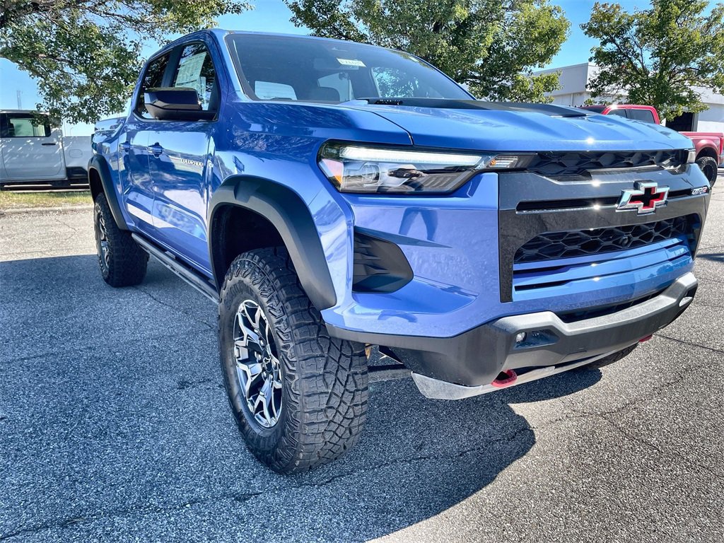 2026 Chevrolet Colorado ZR2 photo 2