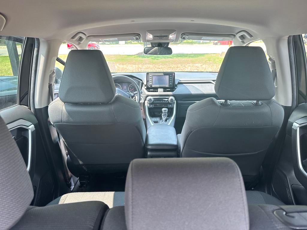 2022 Toyota RAV4 XLE photo 25
