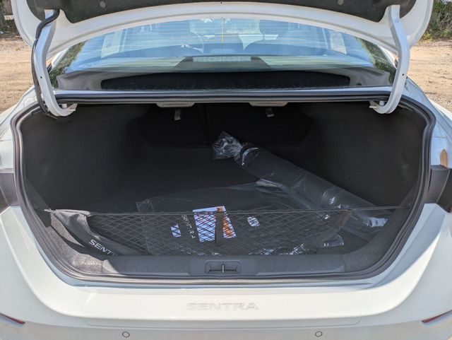 2025 Nissan Sentra SV photo 23