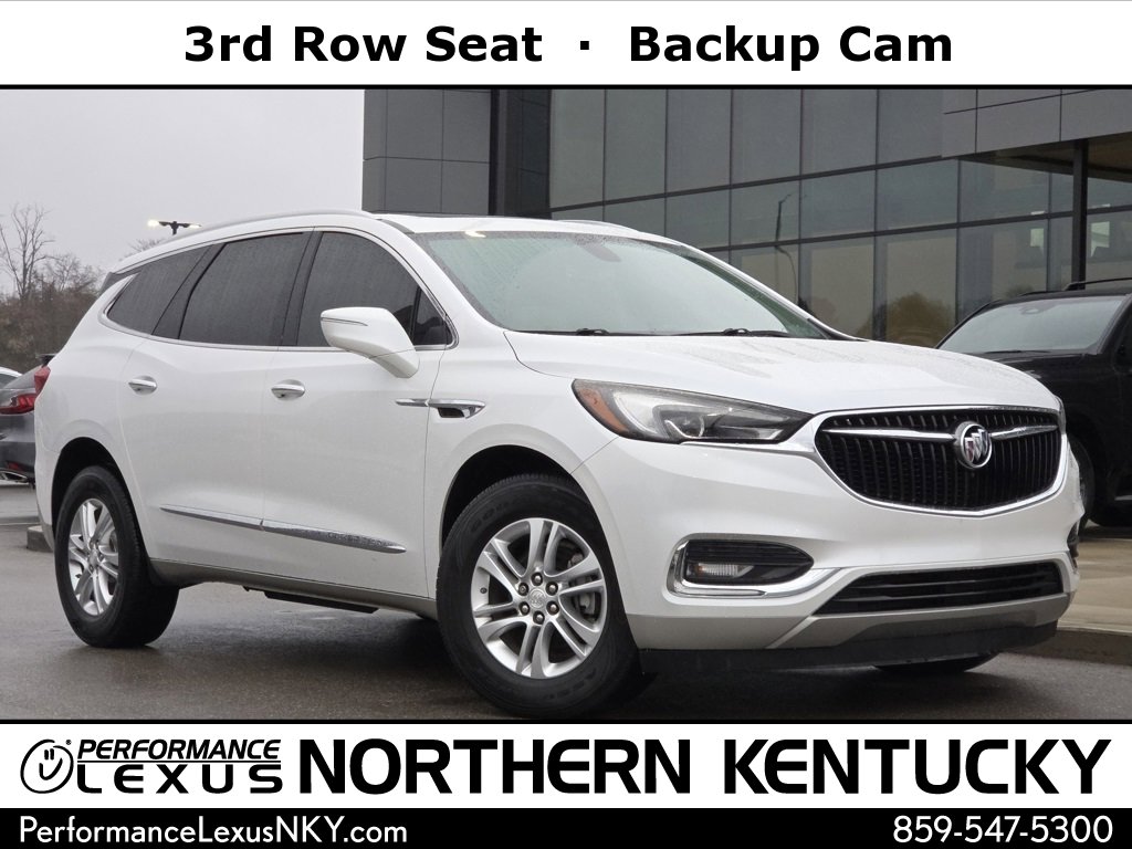 2018 Buick Enclave Essence's photo
