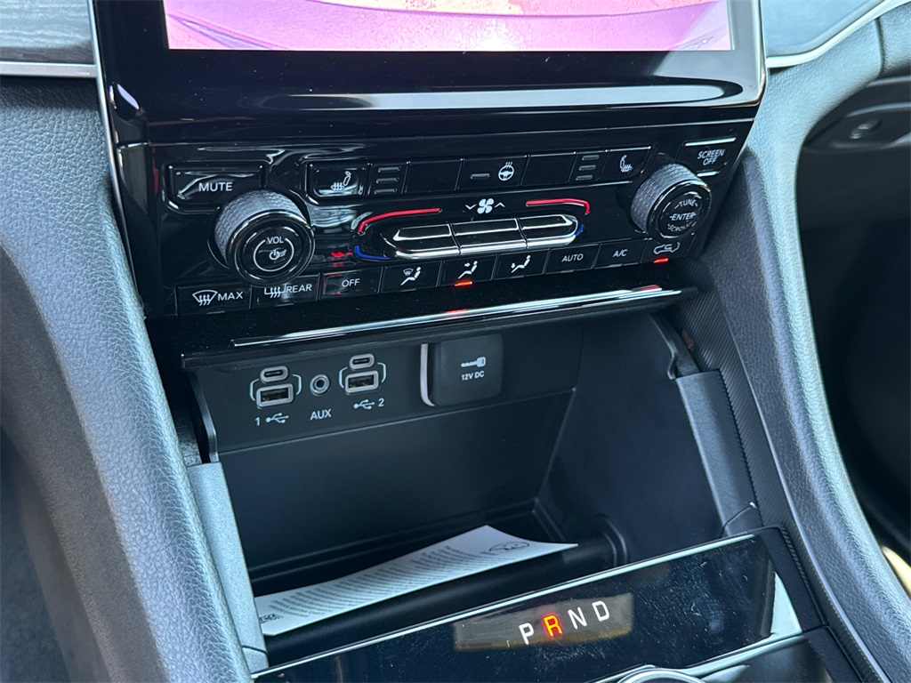 2025 Jeep Grand Cherokee Limited photo 29