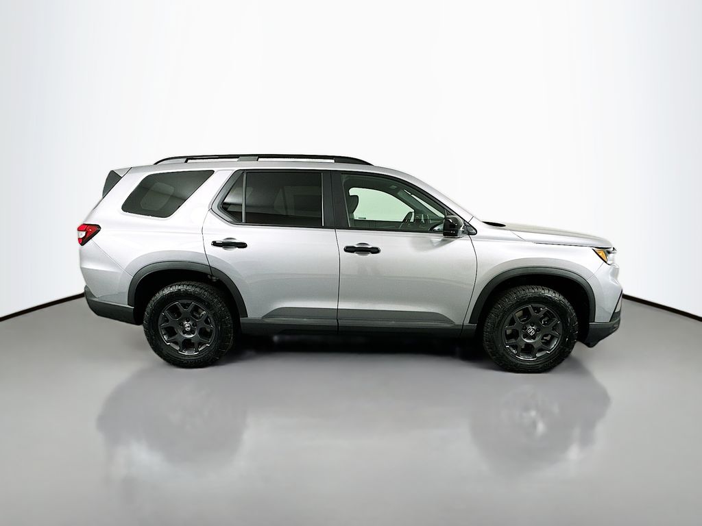 2025 Honda Pilot TrailSport photo 3