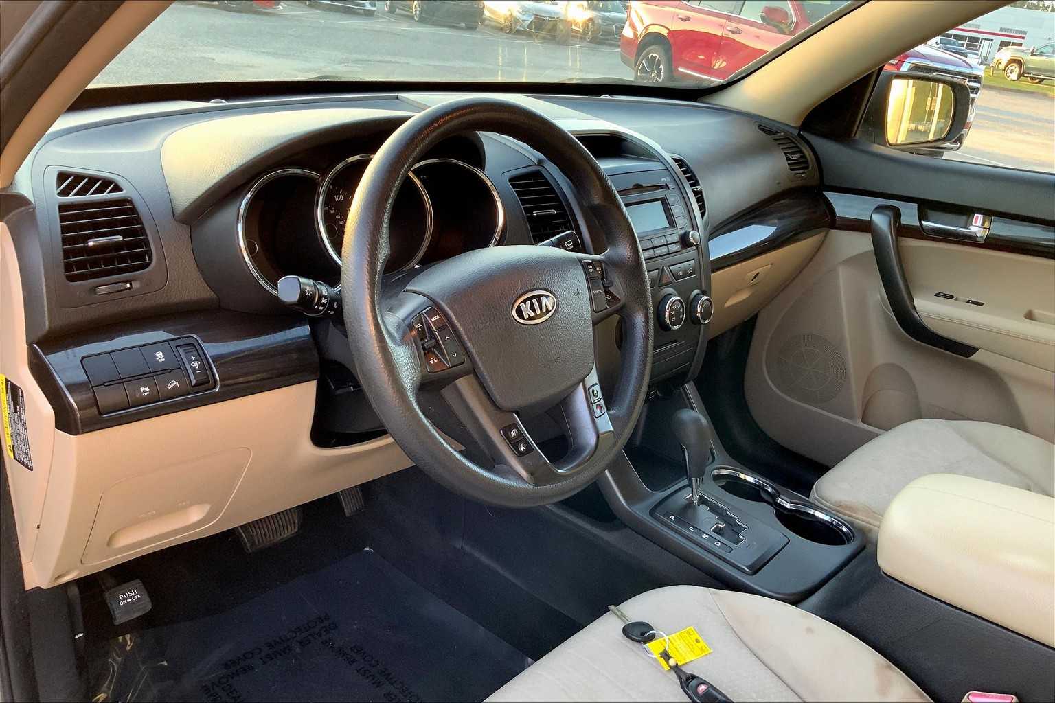 2013 Kia Sorento LX photo 16