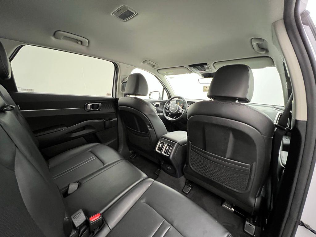 2024 Kia Sorento S photo 20