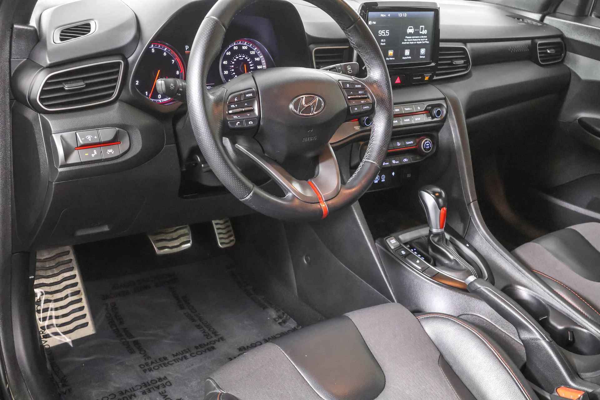 2020 Hyundai Veloster Turbo photo 3