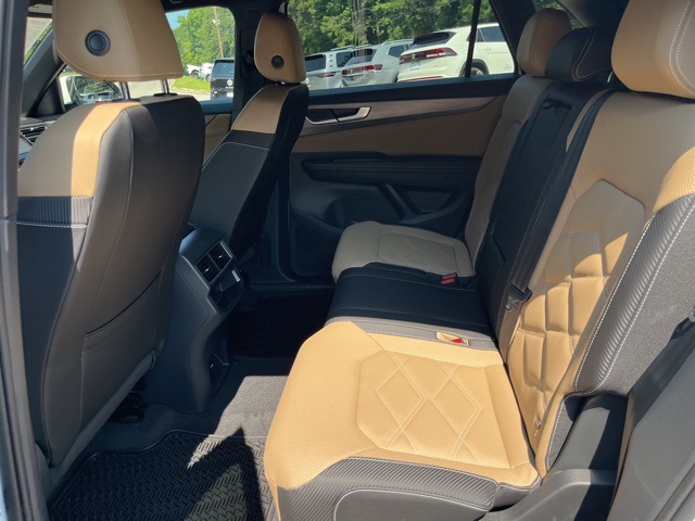 2025 Volkswagen Atlas Cross Sport SE photo 9