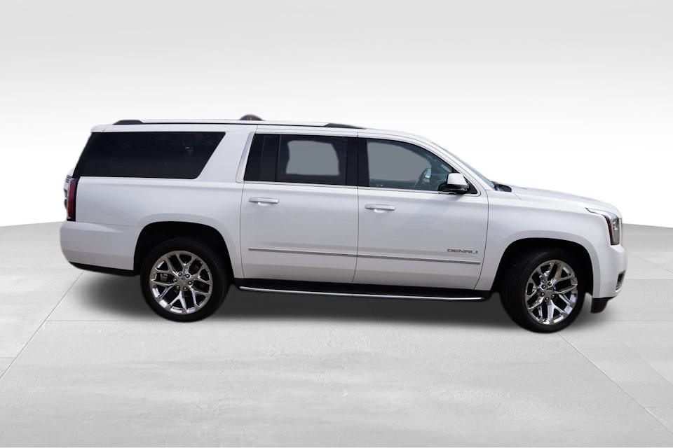 2020 Gmc Yukon XL Denali photo 3