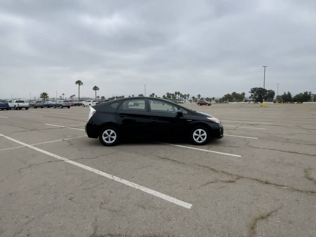 PreOwned 2013 Toyota Prius 5D Hatchback in Portland PA18614 Ron