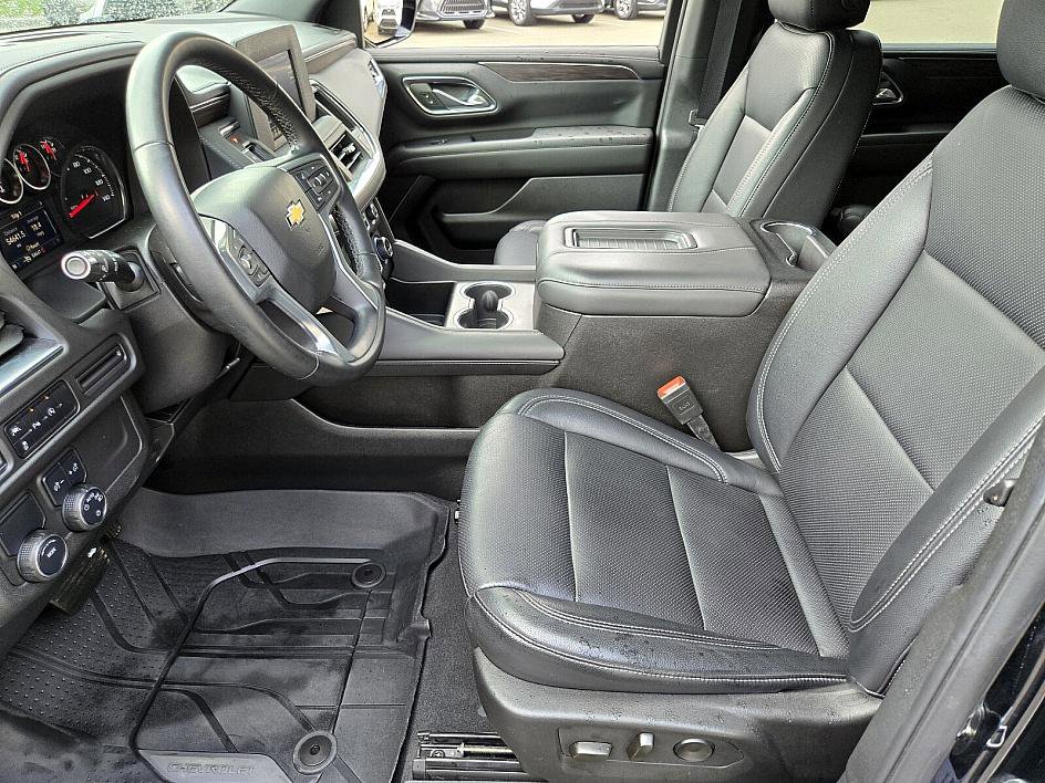 2024 Chevrolet Suburban LS photo 7