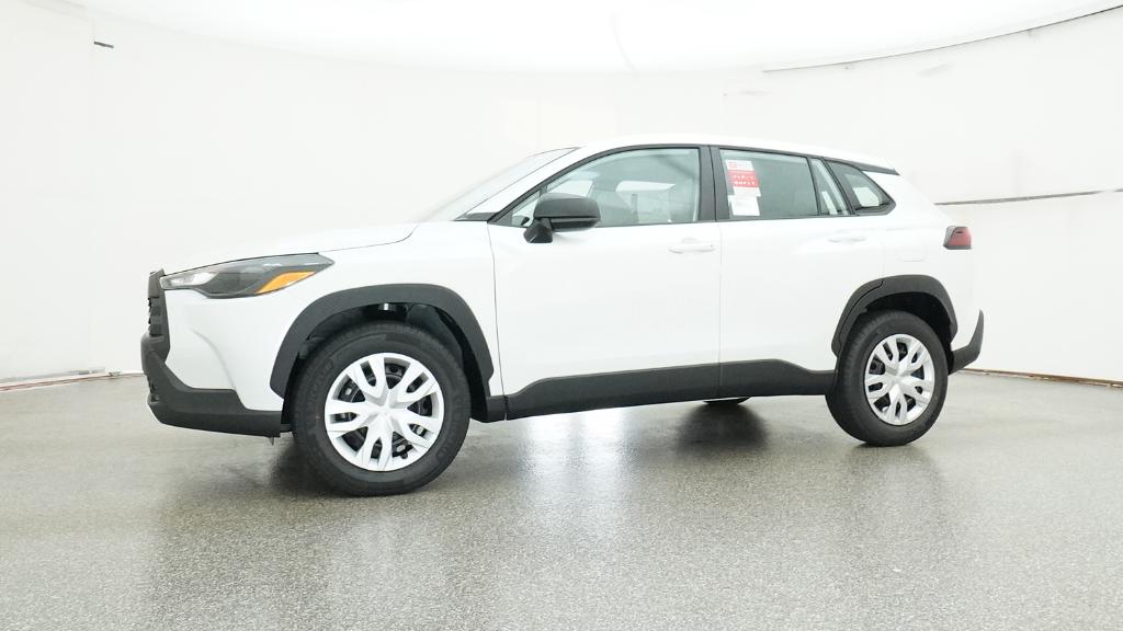 2026 Toyota Corolla Cross L photo 8