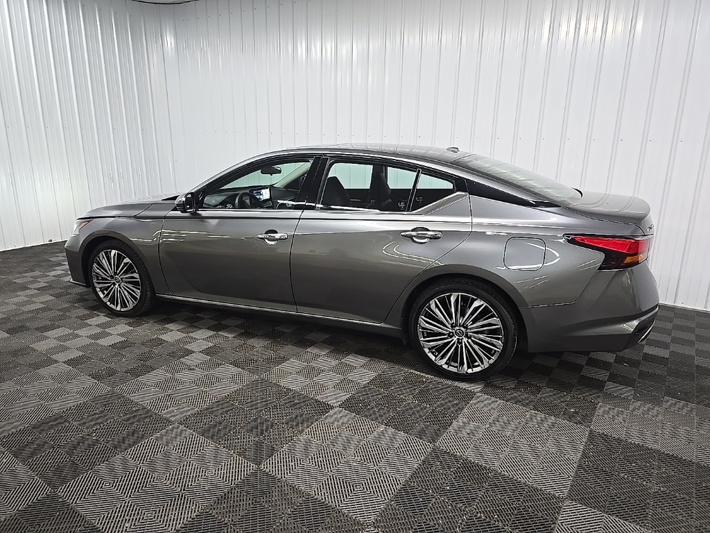 2023 Nissan Altima 2.5 SL photo 4