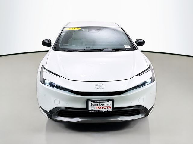 2024 Toyota Prius XLE photo 2