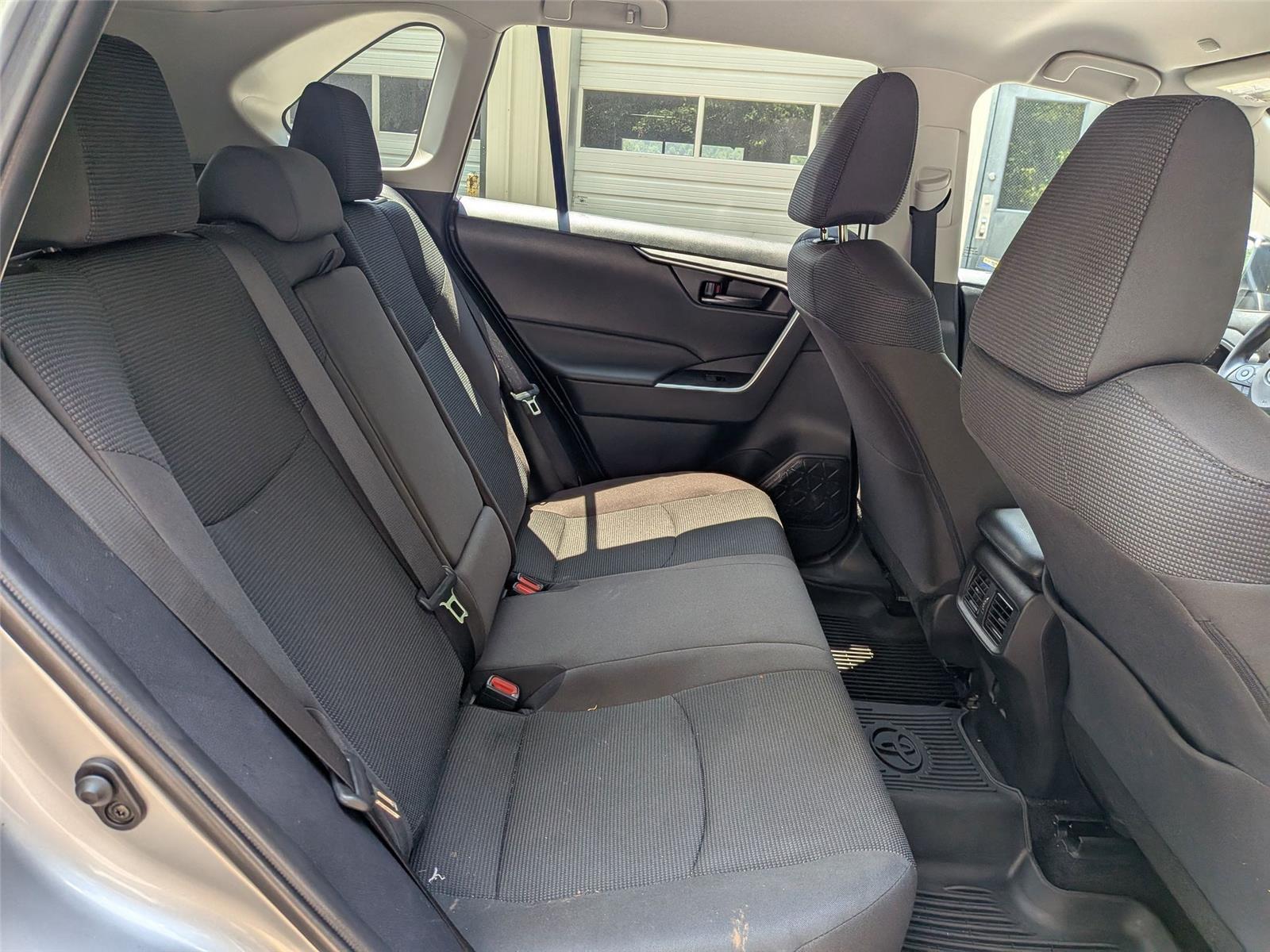 2024 Toyota RAV4 LE photo 28
