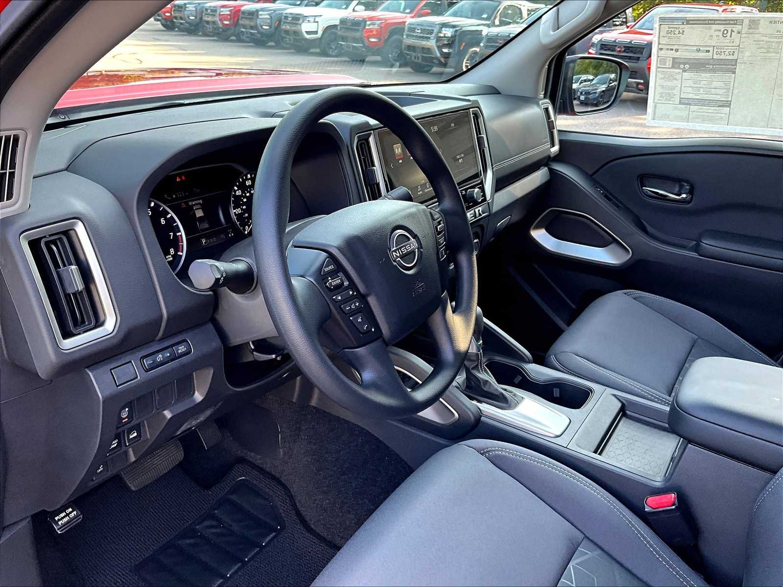 2025 Nissan Frontier SV photo 8