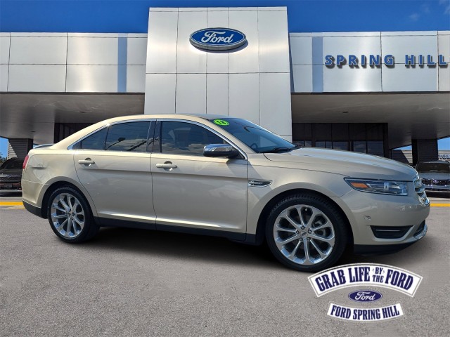 2018 Ford Taurus Limited's photo
