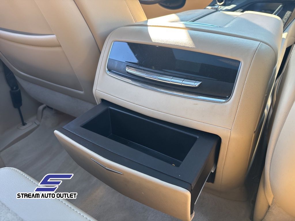 2022 Cadillac Escalade ESV Premium Luxury photo 15