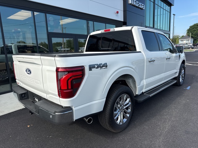 2025 Ford F-150 Lariat photo 3