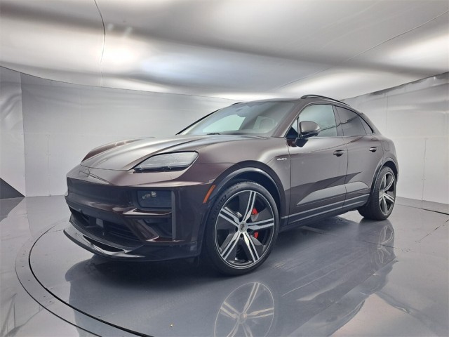 2024 Porsche Macan Turbo Electric