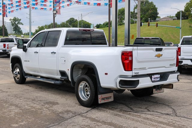 2022 Chevrolet Silverado 3500HD High Country photo 5