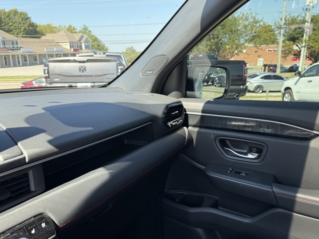 2025 Honda Pilot Black Edition photo 19