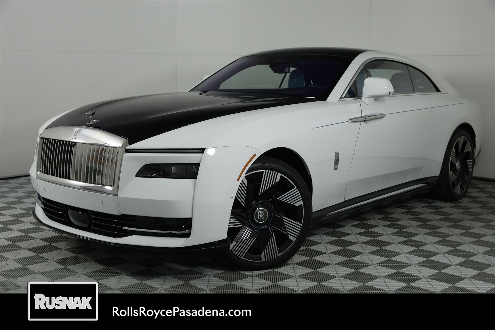 2025 Rolls-Royce Spectre Standard's photo