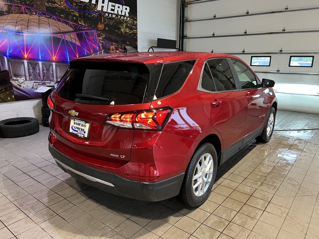 2023 Chevrolet Equinox LT photo 9