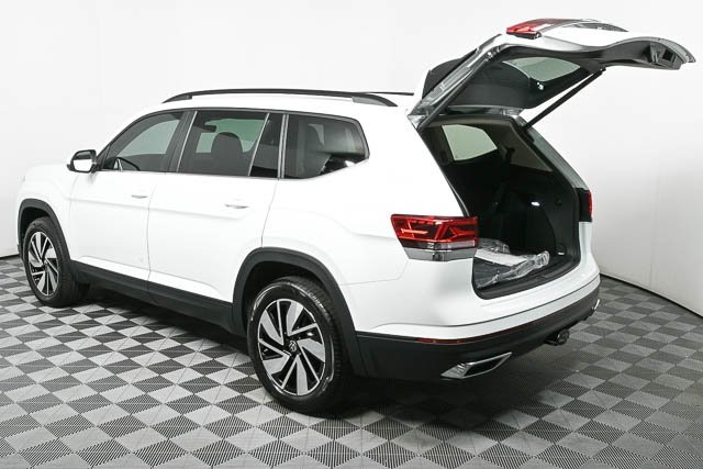 2025 Volkswagen Atlas SE Technology photo 26