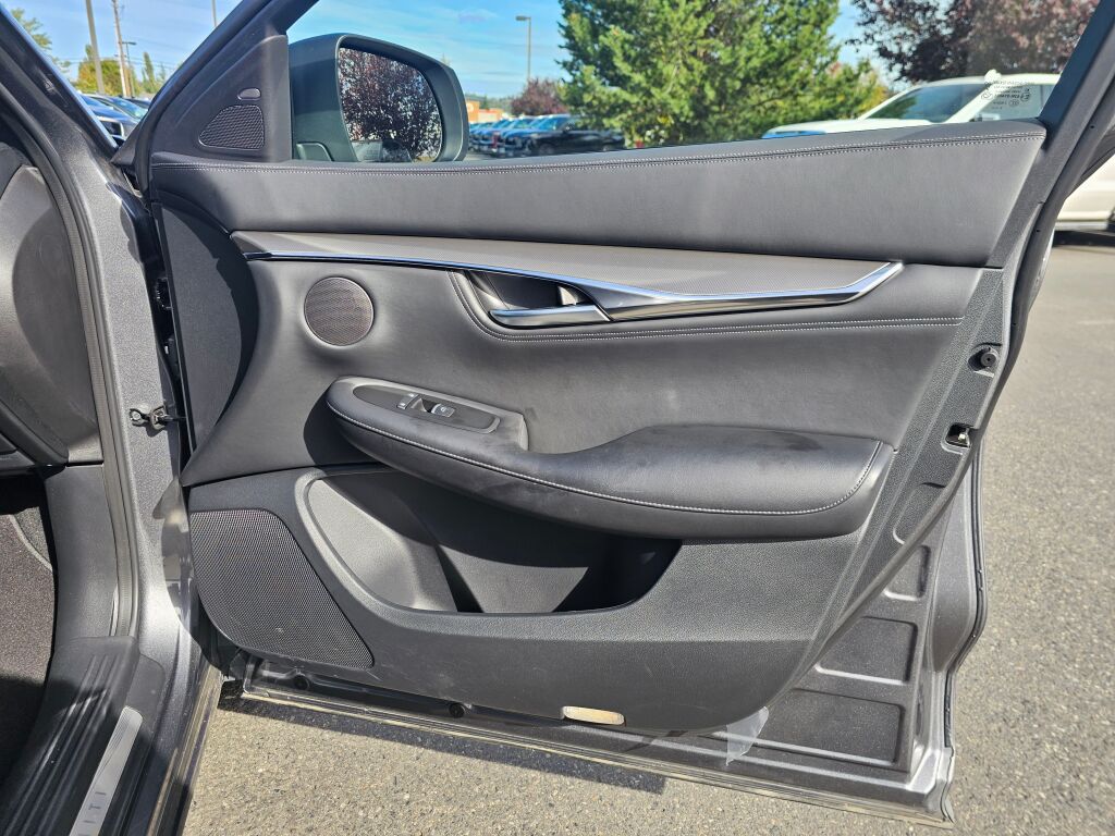 2023 Infiniti QX55 Luxe photo 10