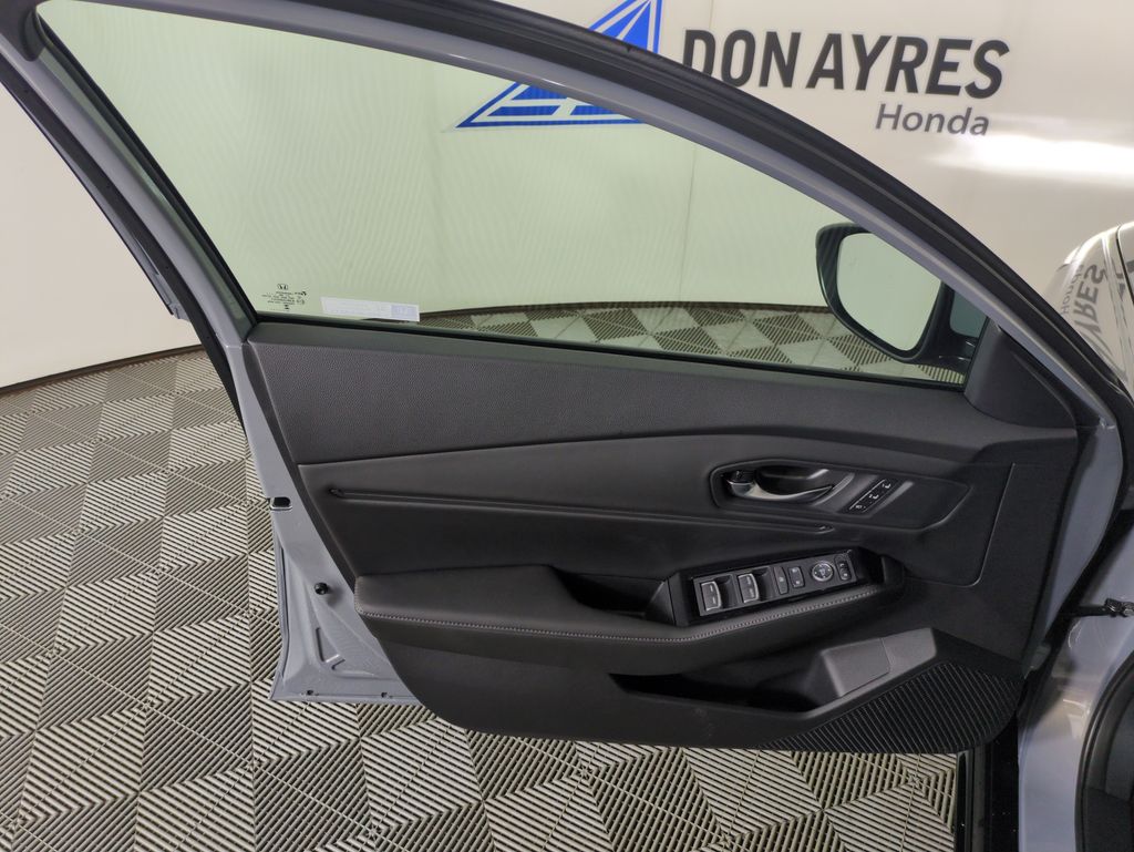 2025 Honda Accord Hybrid Touring photo 10