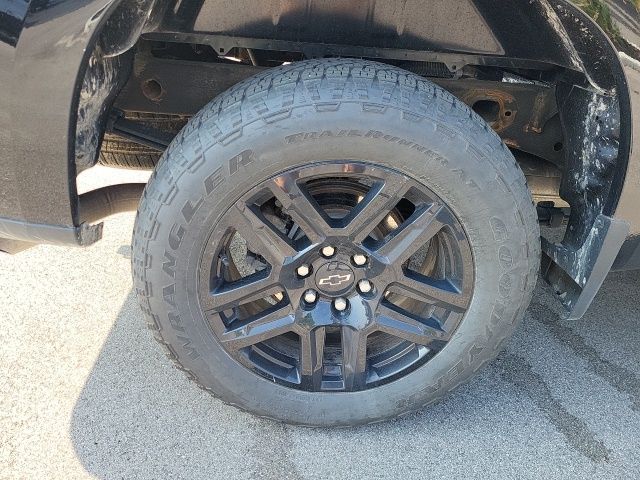 2023 Chevrolet Silverado 1500 Custom photo 10