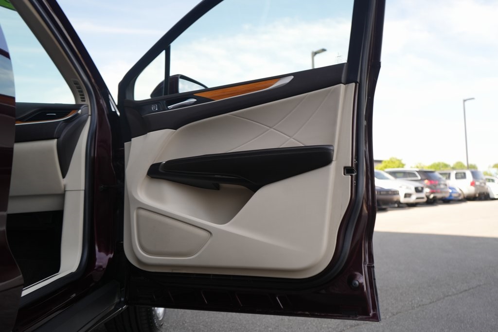 2016 Lincoln MKC Reserve photo 29
