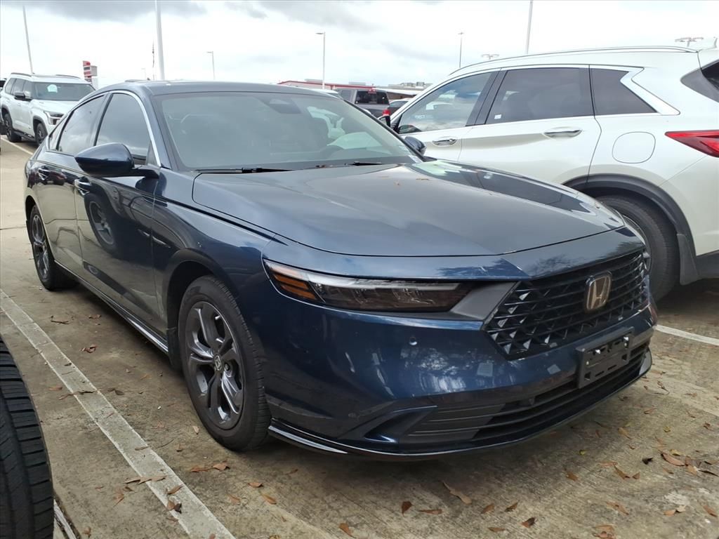 2025 Honda Accord Hybrid EX-L's photo
