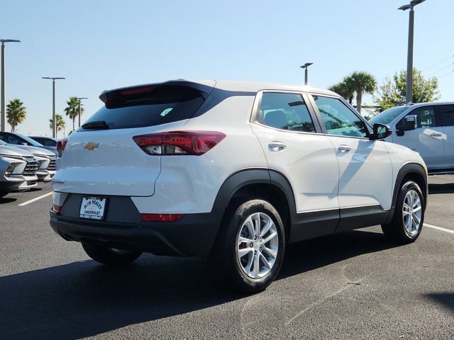 2024 Chevrolet Trailblazer LS photo 3