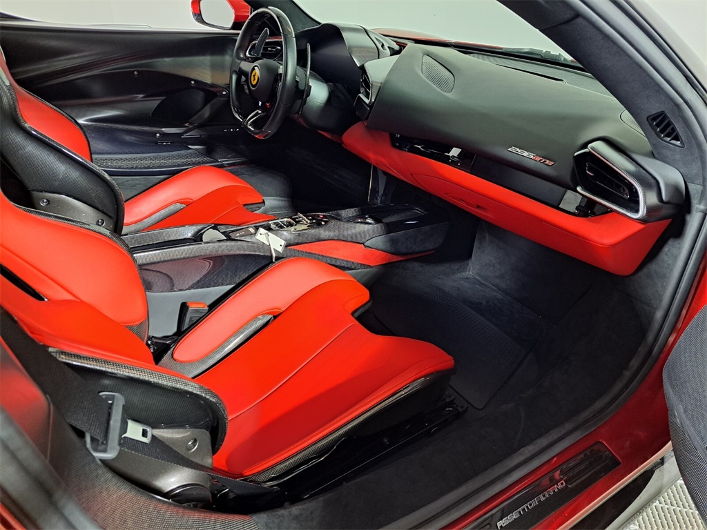 Certified Used 2022 Rosso Imola Ferrari Base image 7